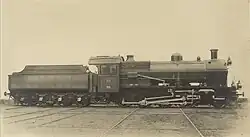 Fabrieksnieuwe stoomlocomotief NS 4610 met vierassige tender (1923)