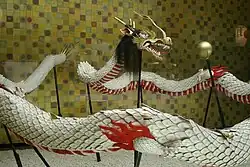 Draak van stof en de parel voor een festival in Nagasaki