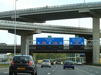 Knooppunt Ridderkerk, kruising op vier niveaus