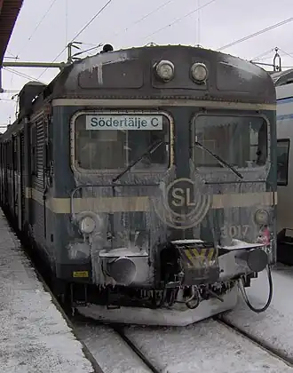 SL 3017 te Södertälje Hamn Station in de winter 2005/2006