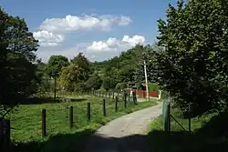 Pad door het dorp (2014)