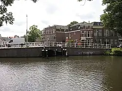 Neksluisbrug over de Vliet, Witte Singel