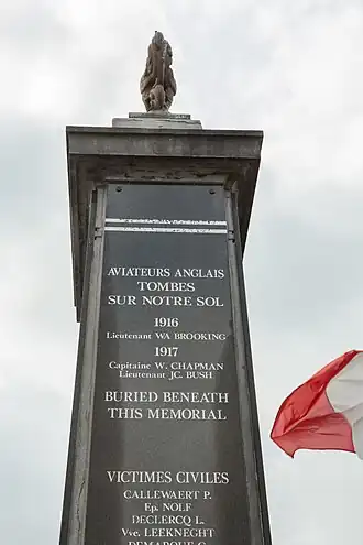 Monument met de namen van de Britse gesneuvelden