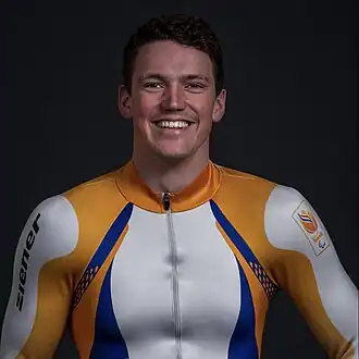 De Langen in racepak