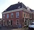 Winkelwoonhuis, diep huis
