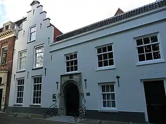 Huis Loenersloot aan de Nieuwegracht