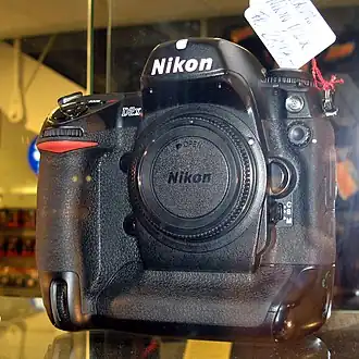 Nikon D2X