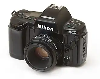Nikon F90X met objectief