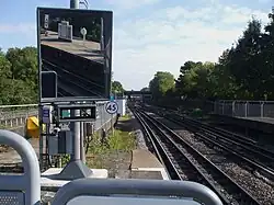 Een blik richting South Ealing op slechts 240 meter afstand.