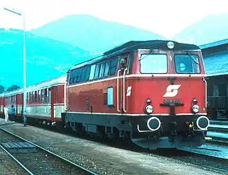ÖBB locomotief 2043 70 in 1982 te Lienz