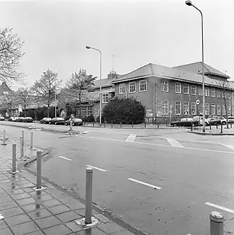 Het gebouw vlak voor de sloop april 1991