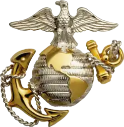 De globe in het embleem van het United States Marine Corps staat voor wereldwijde aanwezigheid