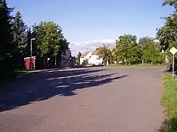 Huizen en bushalte (2006)