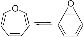 Evenwicht tussen oxepine en benzeenoxide