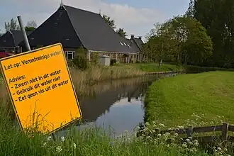 Waarschuwingsbord bij Lytse Feart/ Jelsumervaart (2024)