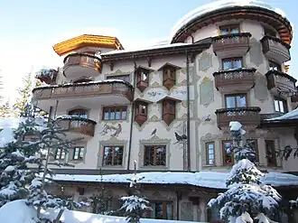 Airelles Courchevel is opgetrokken in 19e-eeuwse Oostenrijks-Hongaarse stijl.