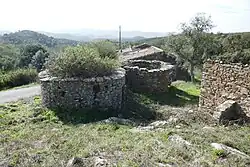 Ruïnes in het gehucht Monte das Cercas