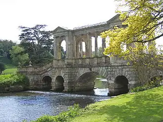 Brug in Palladiostijl bij Wilton House