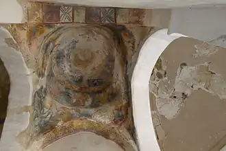 Kruisgewelf van de kerk in 2012