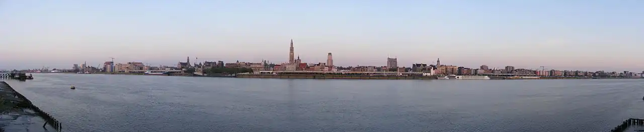 Antwerpen vanaf Linkeroever