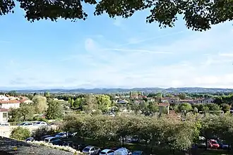 Gezicht op BrioudeDe Basiliek van Sint-Juliaan (1060-1180)