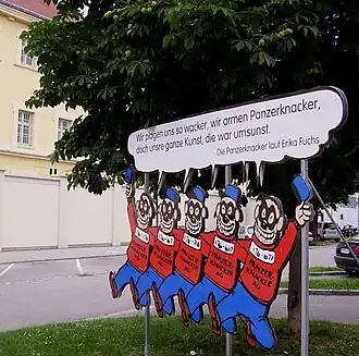 De Zware Jongens, uitgebeeld in steen bij het Karikatuurmuseum in Krems an der Donau