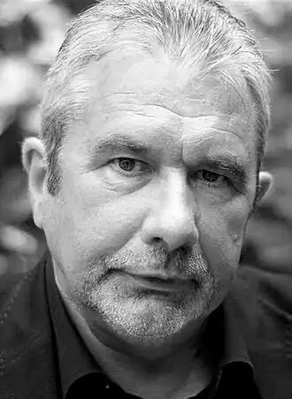 Rigolle is auteur van wielerboeken en poëzie.