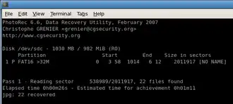 Demonstratie van PhotoRec die loopt op Linux