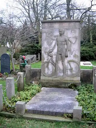 Grafmonument Piet van Nek