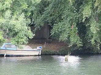 Een bunker in de bossen nabij Pangbourne