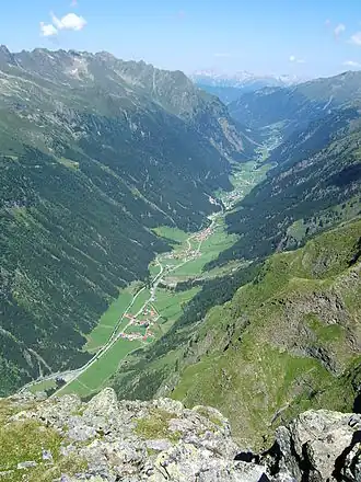 Blik vanaf de Grabkogel door het Pitztal naar het noorden