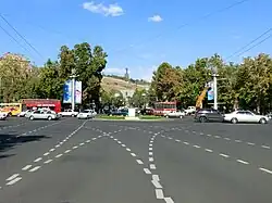 Place de France, met het standbeeld van Jules Bastien-Lepage in het centrum