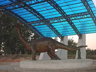 Dinosaurus met de entree van Mata (RS-532)