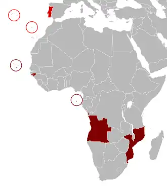 Portugese koloniën in Afrika in donkerrood.