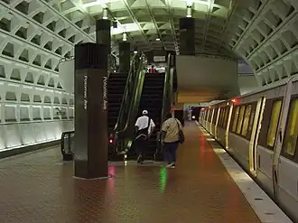 Potomac Avenue station