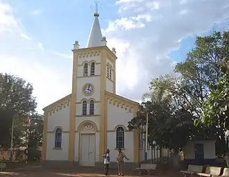 Katholieke kerk Senhor Bom Jesus e Santa Marcelina in het centrum van Pratânia