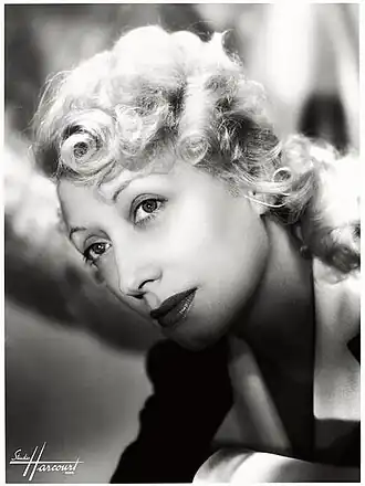 Suzy Prim in 1943 (foto studio Harcourt)