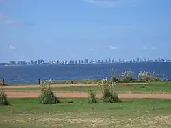 Stadsaanzicht vanaf Punta Ballena