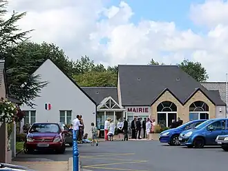 de mairie, het voormalig gemeentehuis