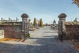 Toegang tot de begraafplaats