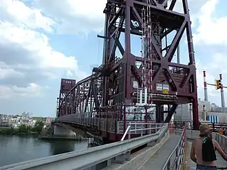 Roosevelt Island Bridge