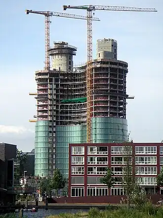 Het gebouw in aanbouw (juli 2008)