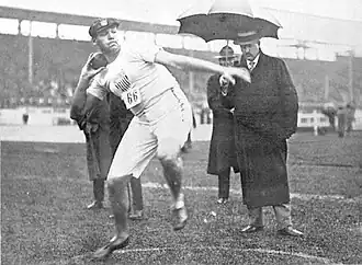 Tijdens het kogelstoten op de Olympische Spelen van 1908 in Londen