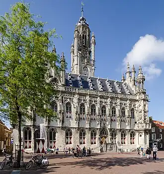 Stadhuis van Middelburg (bouw begonnen 1452)
