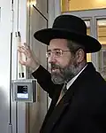 Rabbi David Lau in CHAJ-centrum in Den Haag