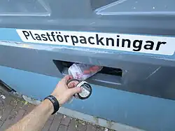 Afsluiting van de plogging-sessie bij het plaatselijke recyclingstation, Göteborg (Zweden) op 11 juli 2019.