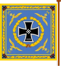 Standaard van de  Reichsmarschall  van 1941 tot 1945 (rechterkant)