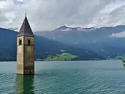 De kerktoren van Graun