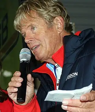 Rien de Roon tijdens het geven van een presentatie.