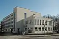 Monumentaal kantoor- en woonpand Volkshaus (1930; stijl: Nieuwe Bouwen)